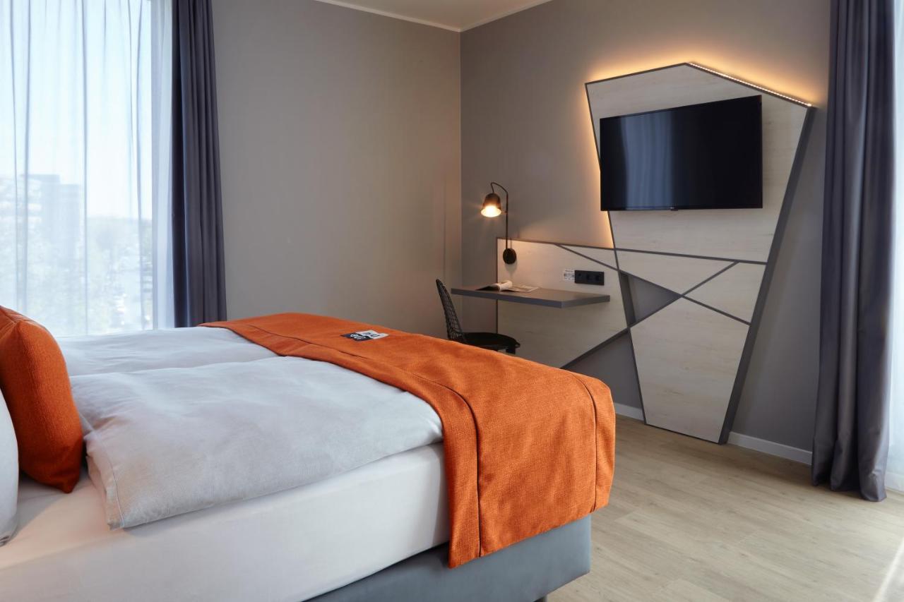 Holiday Inn - The Niu, Hub Dusseldorf Messe By Ihg Exterior photo