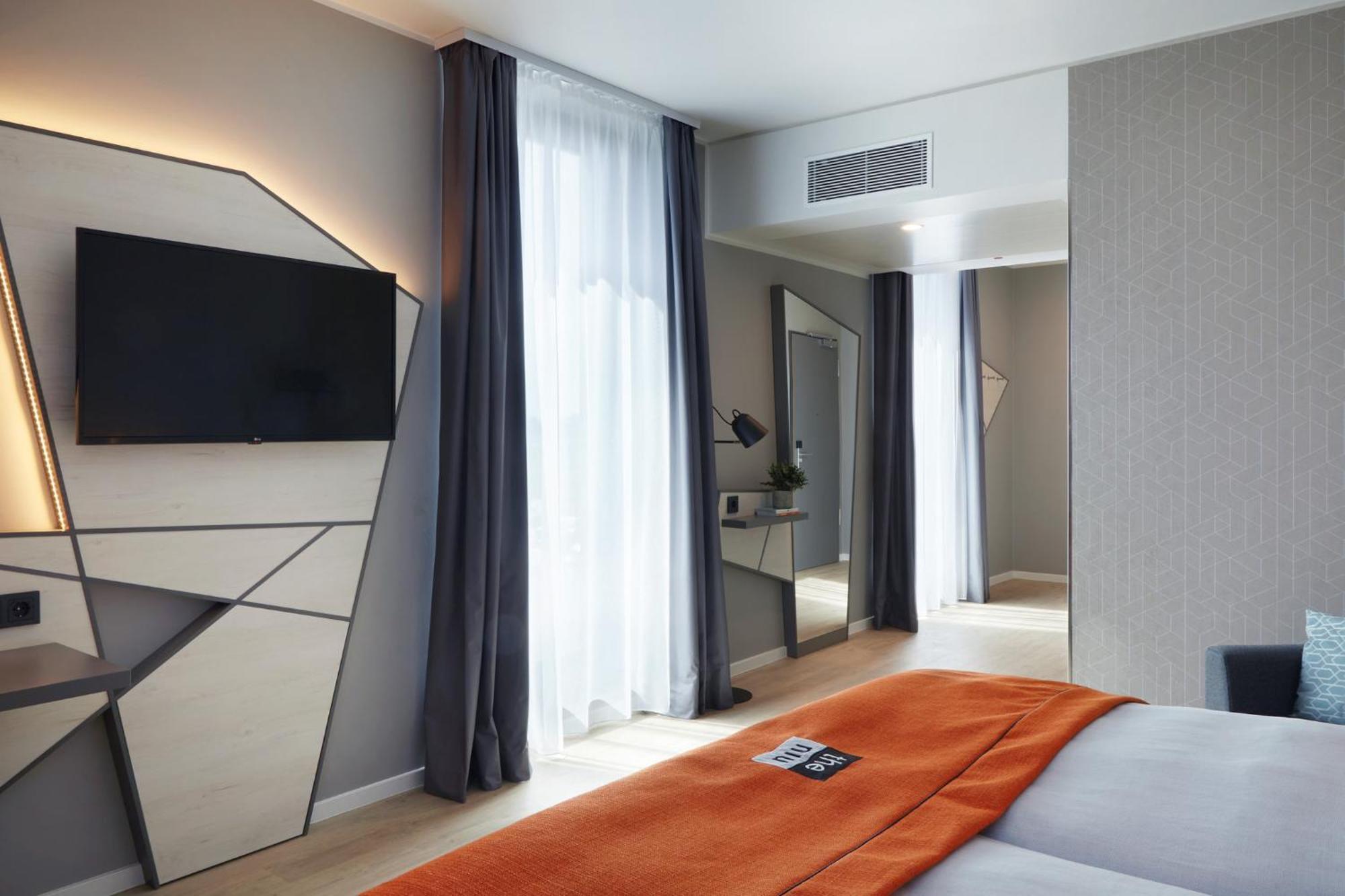 Holiday Inn - The Niu, Hub Dusseldorf Messe By Ihg Exterior photo